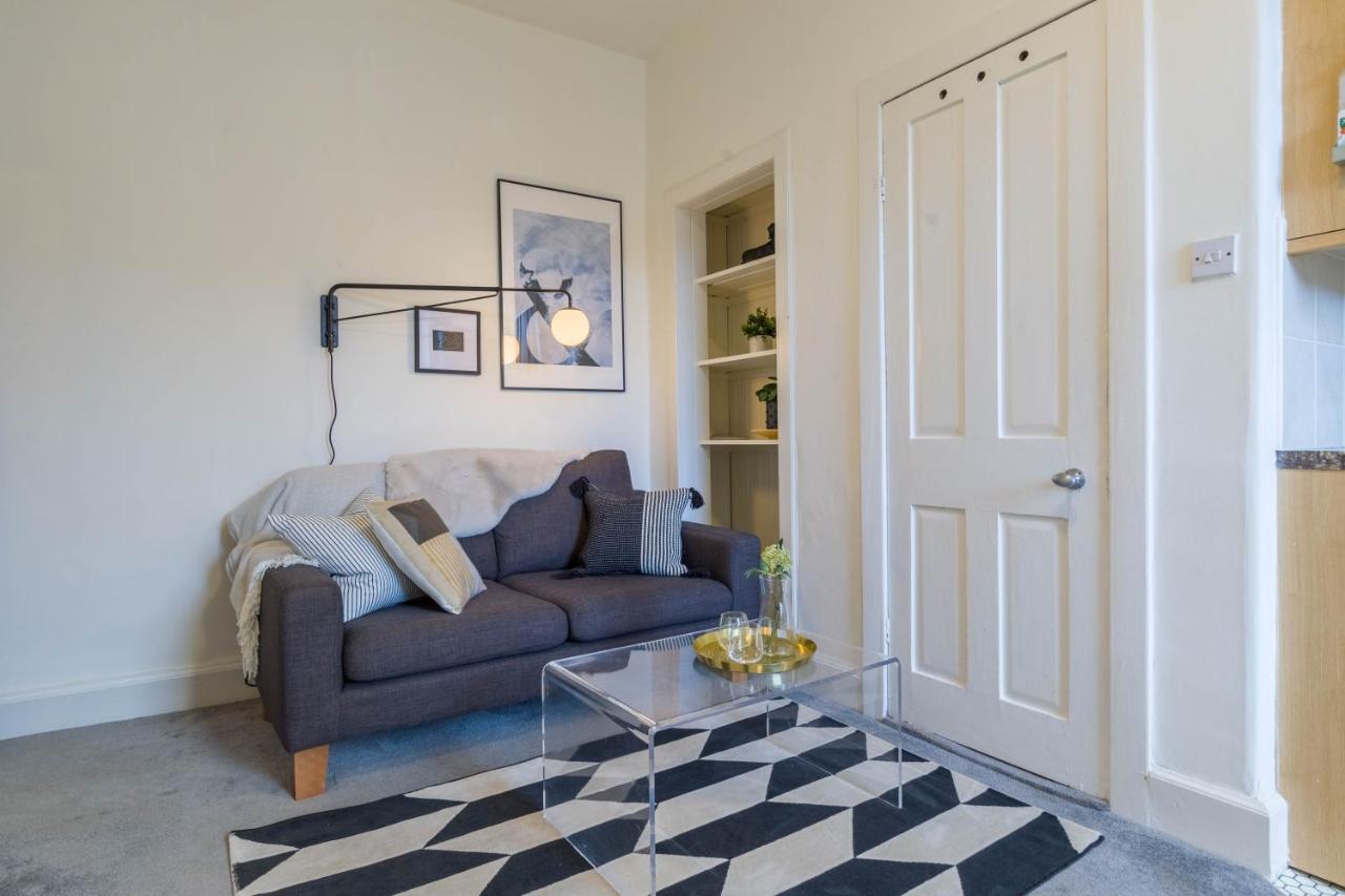 Stylish And Comfortable City Centre Apartment Edinburgh Exterior photo